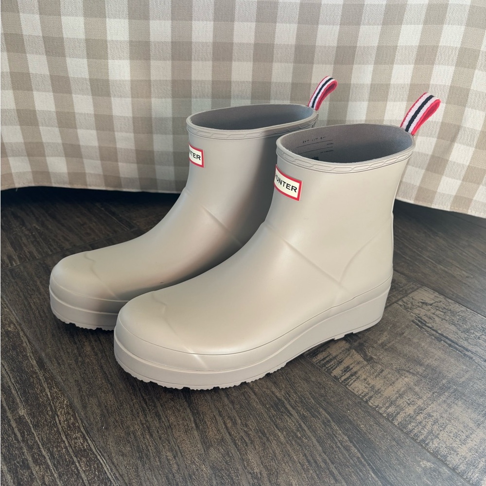Hunter Light Beige Ankle Boots
